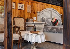 Ta Phin Cottage