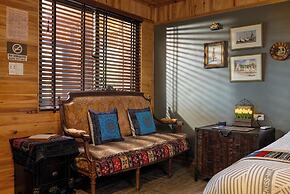 Ta Phin Cottage