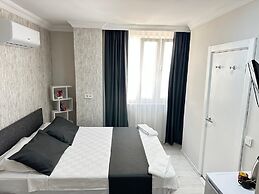 Upart Flats by REFE