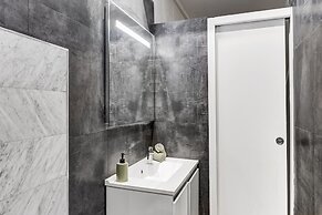 Stylish 1BR by Luxembourg Garden