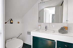 Charming Studio Near Palais Royal