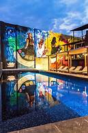 Cabane Container Hotel - Adults Only