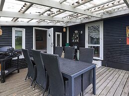 6 Person Holiday Home in Hadsund