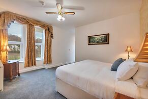 White Waters Hotel