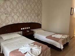 Atlantis  Hotel