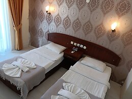 Atlantis  Hotel