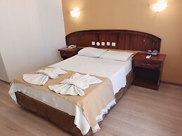 Atlantis  Hotel