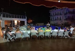 Atlantis  Hotel