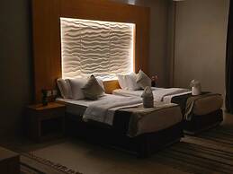 SMO Suite Hotel