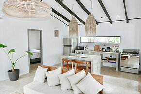 Aduana House