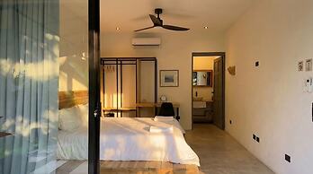 Aduana House