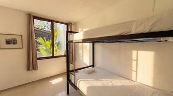 Aduana House