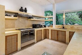 Villa Reina by Soobali