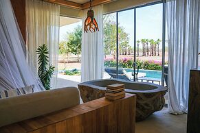 Casa del Toro Luxury Ranch