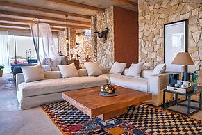 Casa del Toro Luxury Ranch