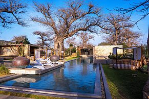 Casa del Toro Luxury Ranch