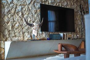 Casa del Toro Luxury Ranch