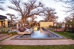 Casa del Toro Luxury Ranch