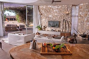 Casa del Toro Luxury Ranch
