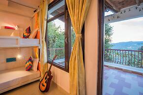 goSTOPS Mukteshwar - Private Rooms and Dorms