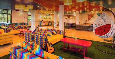 goSTOPS Mukteshwar - Private Rooms and Dorms