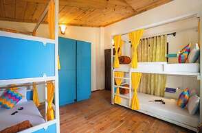 goSTOPS Mukteshwar - Private Rooms and Dorms
