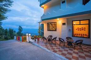 goSTOPS Mukteshwar - Private Rooms and Dorms