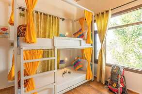 goSTOPS Mukteshwar - Private Rooms and Dorms