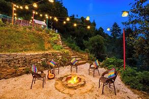 goSTOPS Mukteshwar - Private Rooms and Dorms