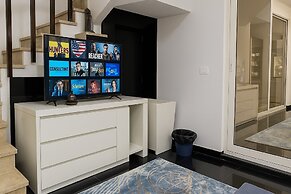 326 2BR Townhouse 2 Bath TV Backyard