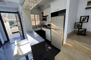 326 2BR Townhouse 2 Bath TV Backyard