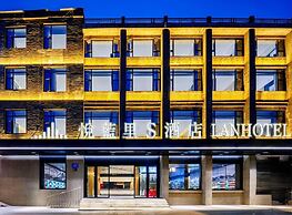 LAN HOTEL