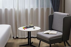 LAN HOTEL