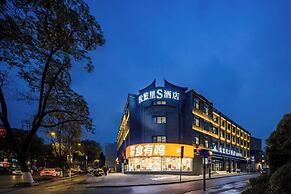 LAN HOTEL