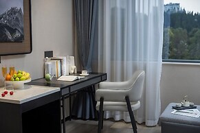 LAN HOTEL