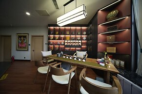 LAN HOTEL