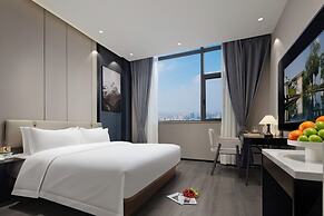 LAN HOTEL