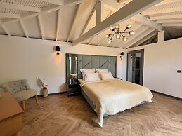 Talles Suite Alaçatı Otel