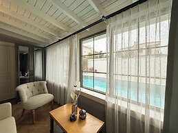 Talles Suite Alaçatı Otel