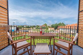 Dandelion Suites