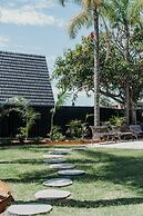 Nelson Palms Motel