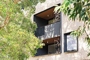 Hall St Apartments by Urban Rest