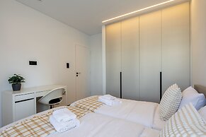Bloom 2-Bedroom Apartment in Athens