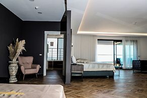 Maril Otel