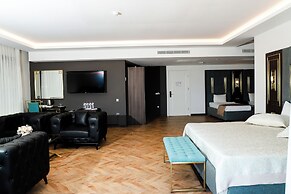 Maril Otel
