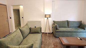 Grec Maison Piraeus by GrecCollection