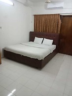 HOTEL GOLDEN BIRD