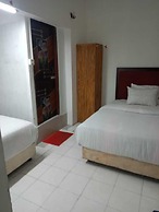 HOTEL GOLDEN BIRD