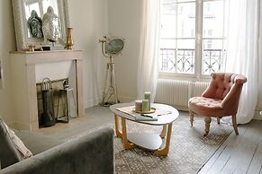 1BR Near Eiffel & Les Invalides