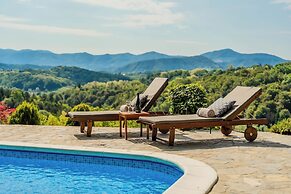 Castle View Haven With Wellness And Pool